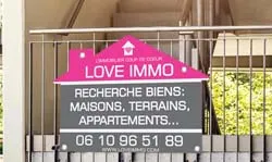 Panneau immobilier forme maison
